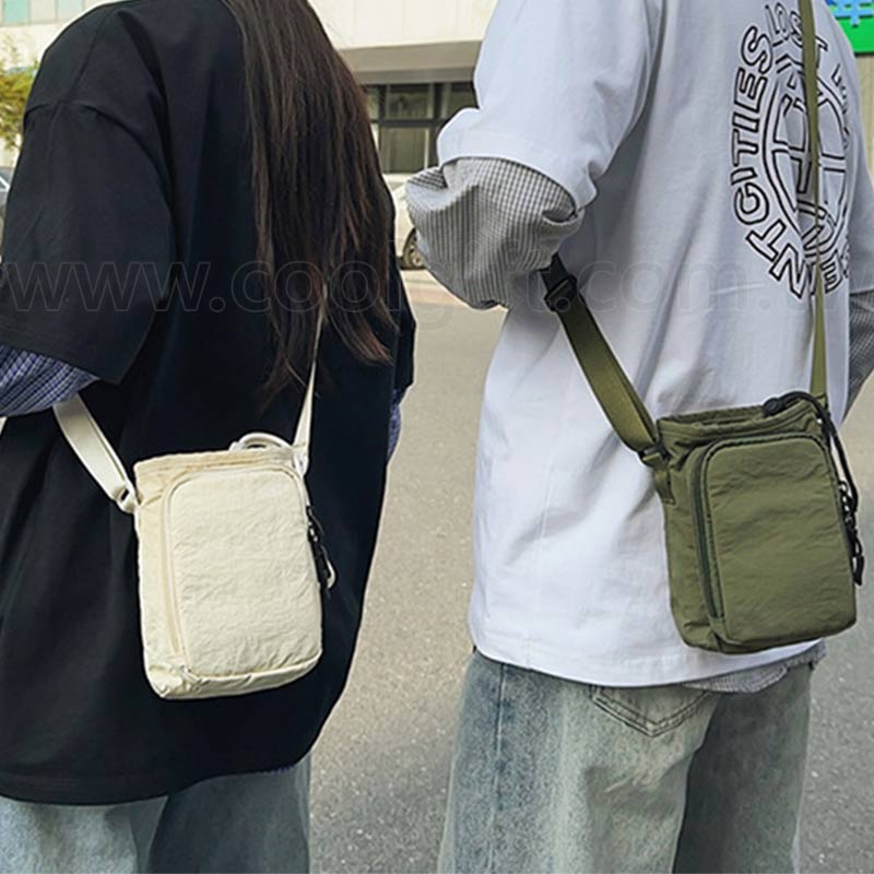 單肩束口水桶包